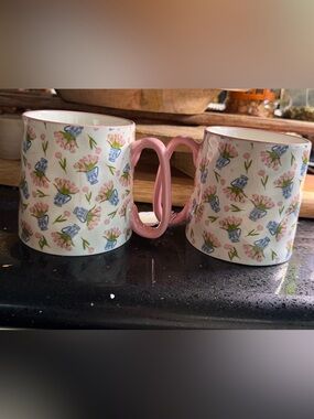 Floral Pink Handle Ceramic Coffee Mug set 2 10 strawberry street Bella tulip